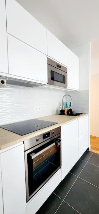 New & Serene 1-Bedroom Apart Near #Ladefenseparis #Parking&Fibre Suresnes Esterno foto