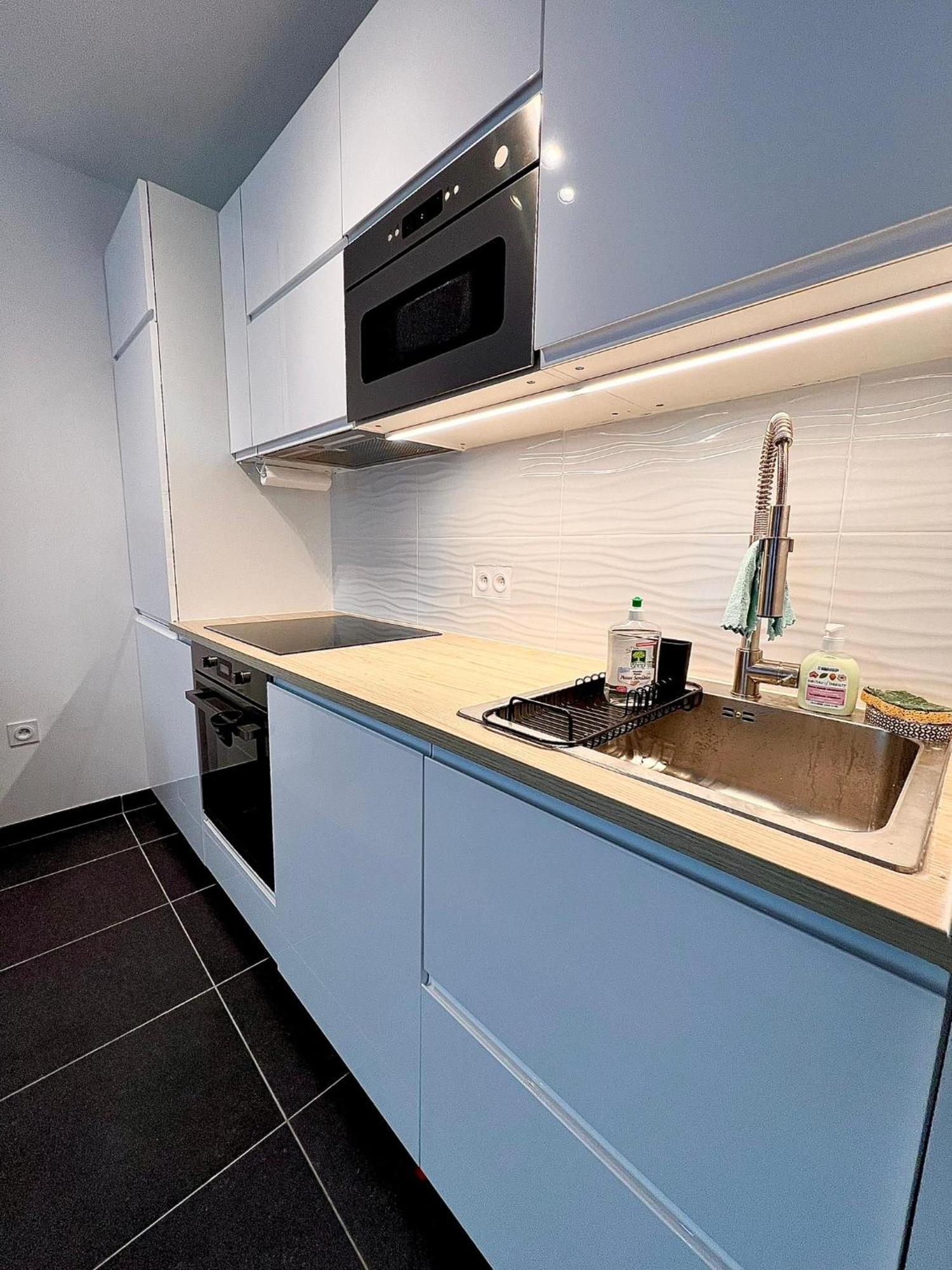New & Serene 1-Bedroom Apart Near #Ladefenseparis #Parking&Fibre Suresnes Esterno foto